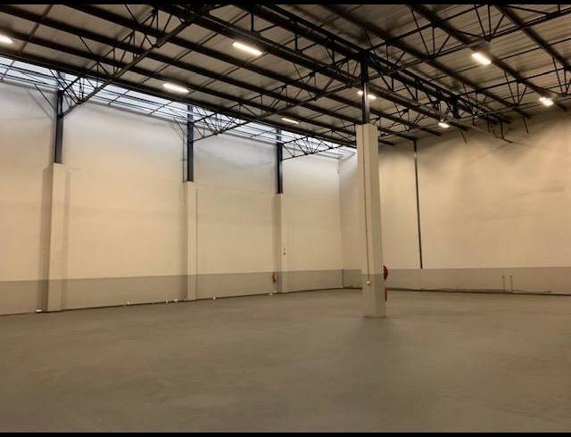 1,600M² WAREHOUSE TO LET IN RIVERHORSE VALLEY